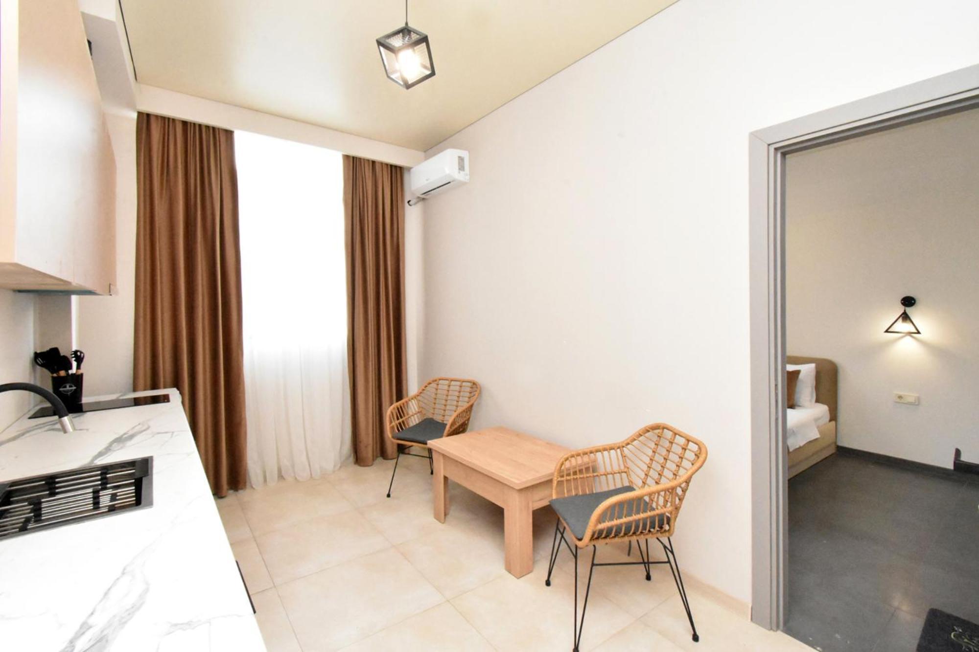 Seva Apart-Hotel Komitas Єреван Екстер'єр фото